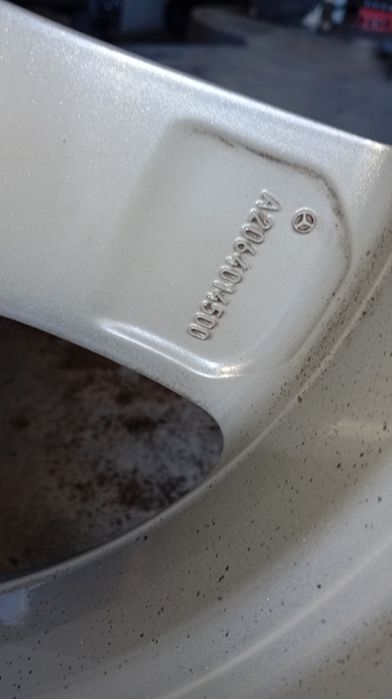 Vendo jantes Mercedes-Benz/Ronal originais em tamanho 17