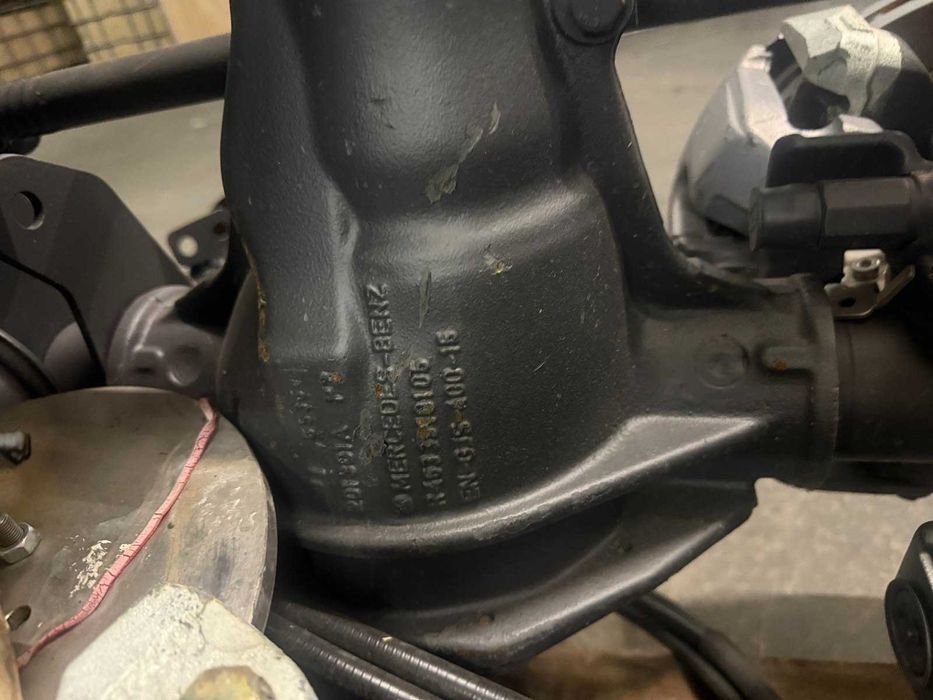 Редуктор передний Mercedes Мерседес G class W463 W461 A4633310105