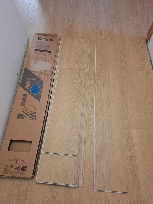 Panele winylowe Artens Intenso Dąb Crisana niepełne opakowanie