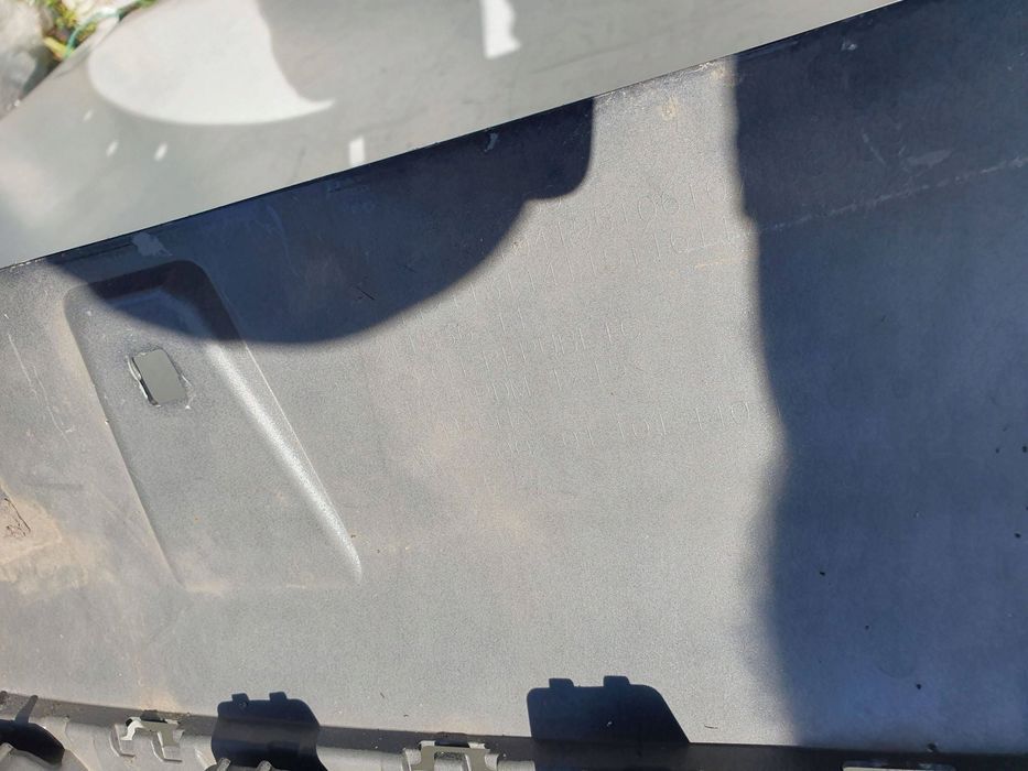 BMW X1 U11 Zderzak przedni przód  KOLUMB Jasienica