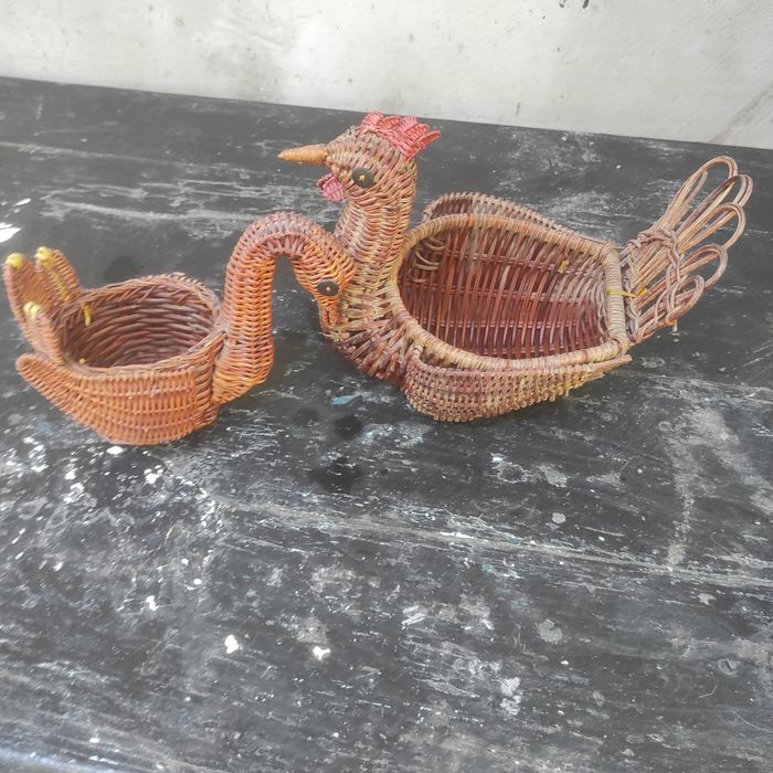 Цукерниця (конфетница) хлібниця качечка плетена