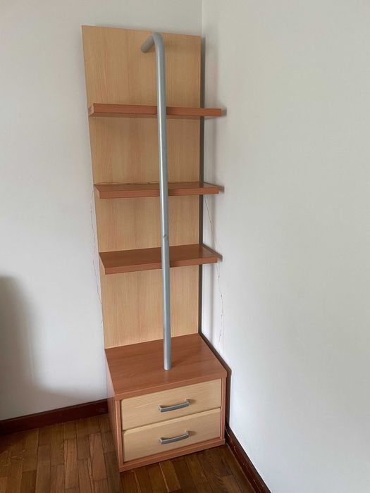 Vendo móvel de quarto com 2 gavetas