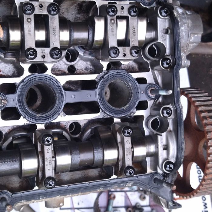 Głowica miska wiazka turbina a4 b6 b7 1.8t BFB avj bex turbosprezarka