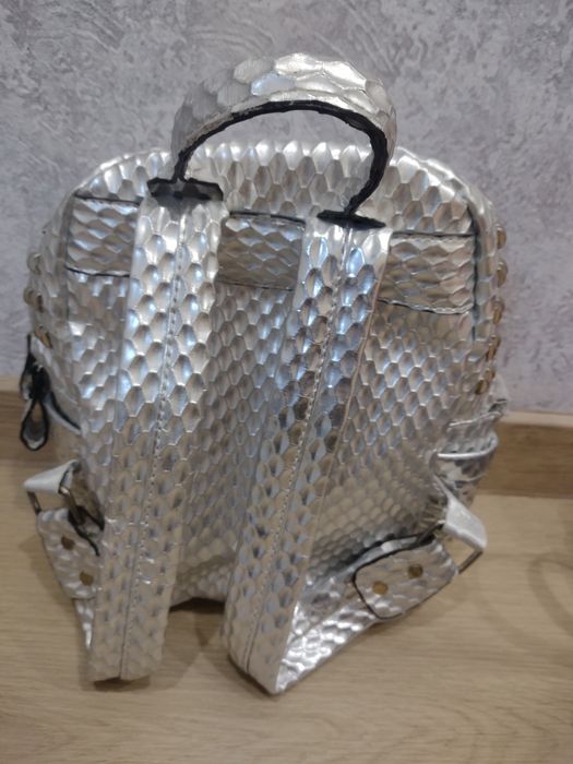 Продам сумку, рюкзак для дівчинки