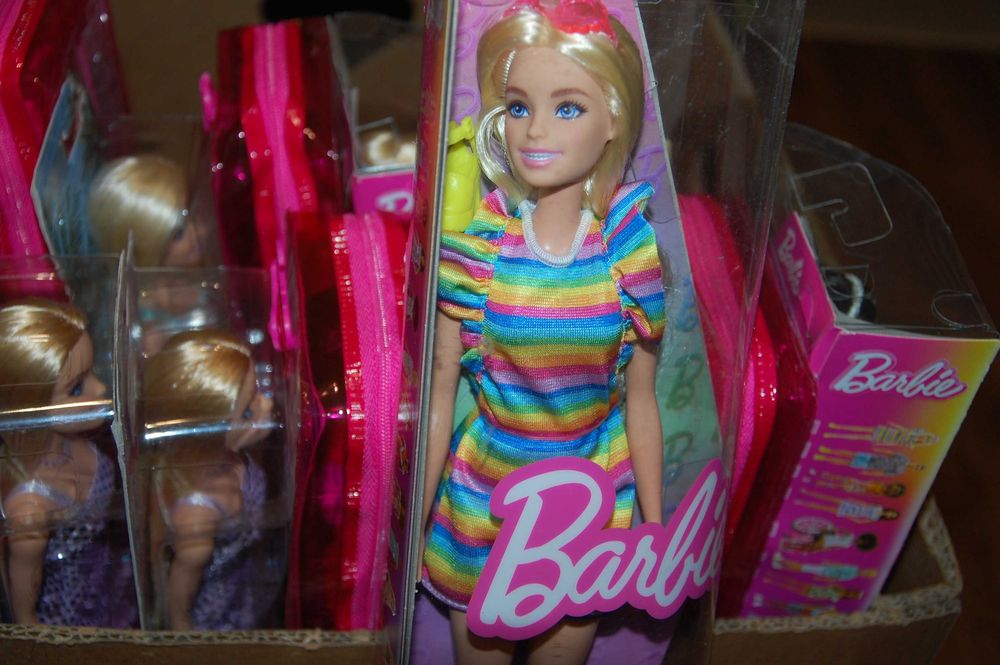 nowa lalka BARBIE