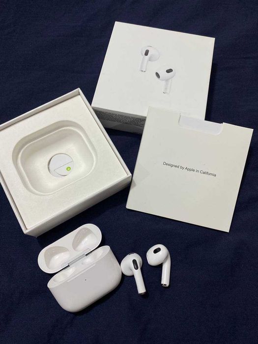 Продам свої airpods 3 оригінал !