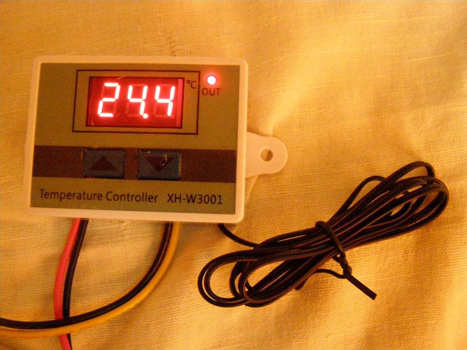 XH-W3001, термореле на 220, з датчиком, терморегулятор