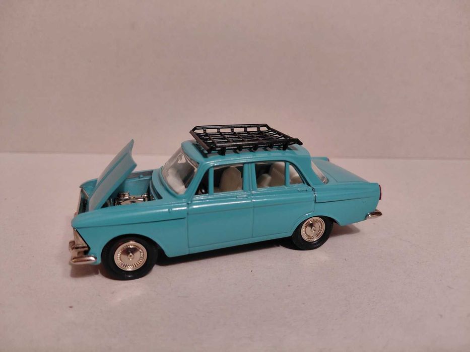 Масштабная модель Москвич-412 Model scale car Moskvitch-412