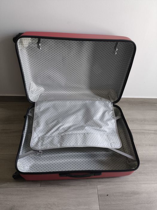 Mala de viagem XL em muito bom estado