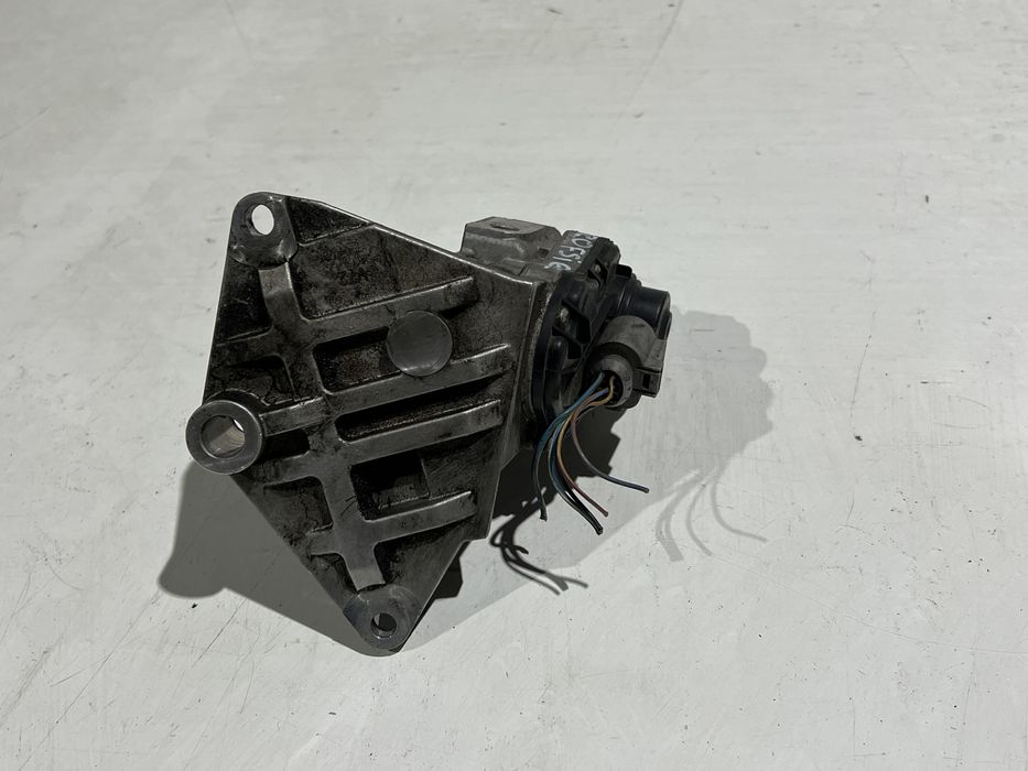 Клапан egr 2.0 fsi passat b6 golf 5 skoda a5 клапан рециркуляции єгр