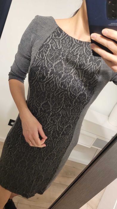 Dzianinowa wyszczuplająca sukienka marki Vissavi r.38