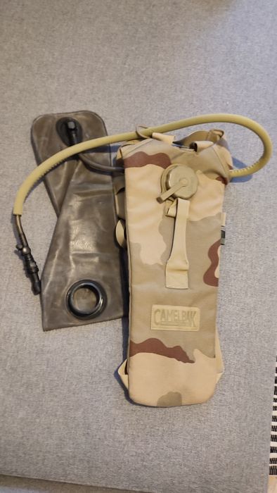Plecak Camelbak , bukłak 2 l, kontraktowy US Army, Jak nowy!