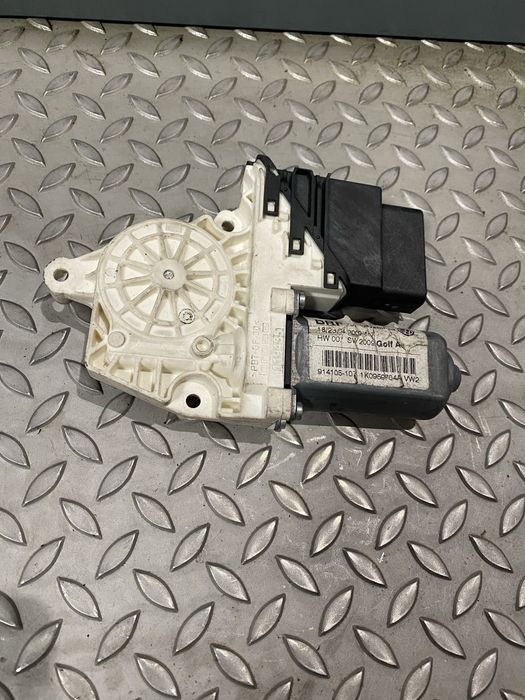 MOTOR ELEVADOR DE VIDRO TRASEIRO direito VOLKSWAGEN passat b6