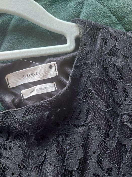 Sukienka midi czarna M Reserved koronkowa koronka