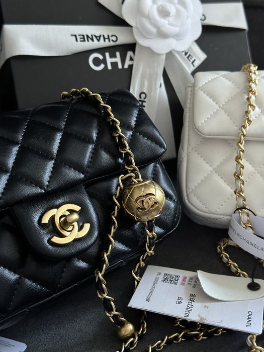 Сумка шкіряна chanel, шанель біла та чорна