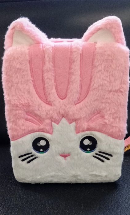 Boneca Na Na Na mochila surpresa 3 em 1.