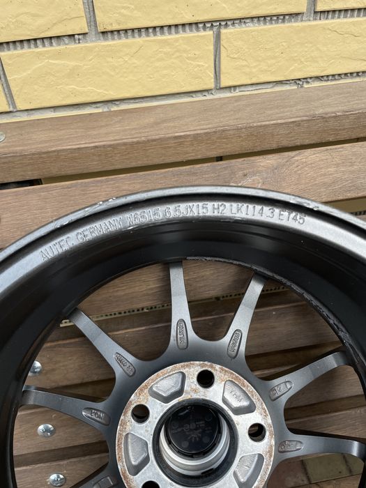 Диски Alutec R15 5.114.3 ET45 Рено Меган Мазда Кіа Тойота