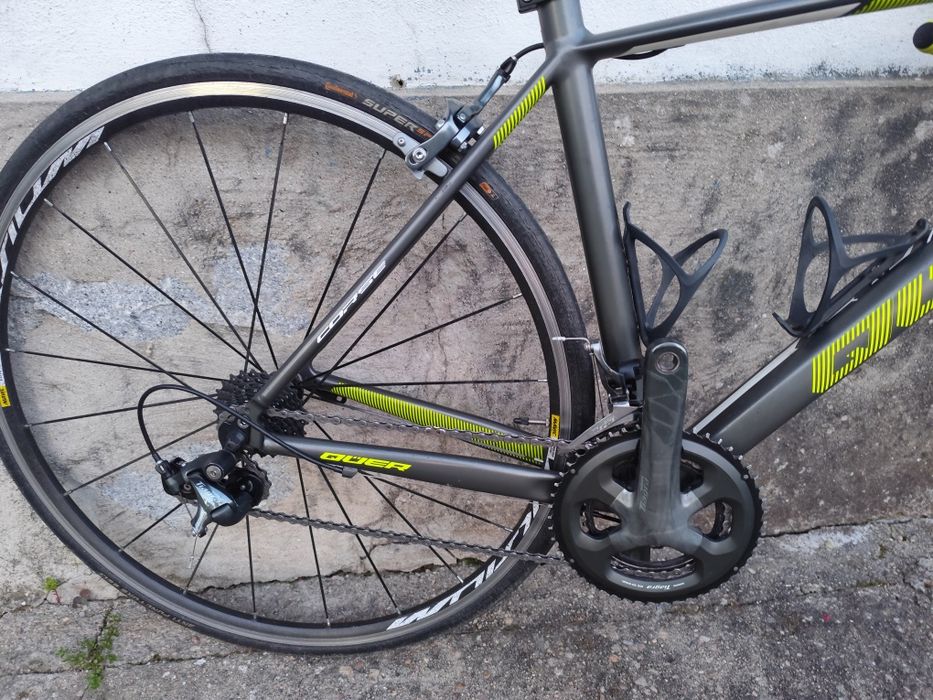 Bicicleta quer de estrada