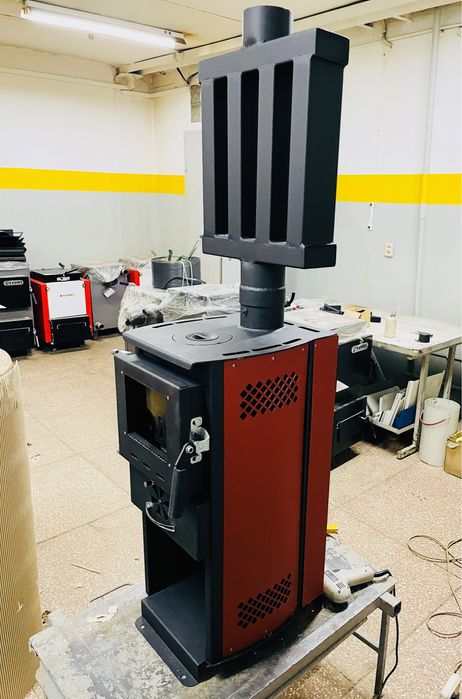 Піч камін. Буржуйка. Дрова. Дровокол.