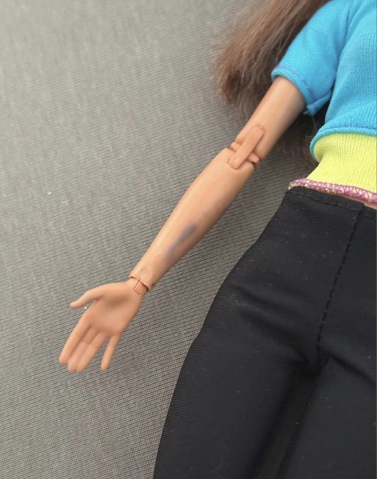 lalka Barbie Made to Move DJY08