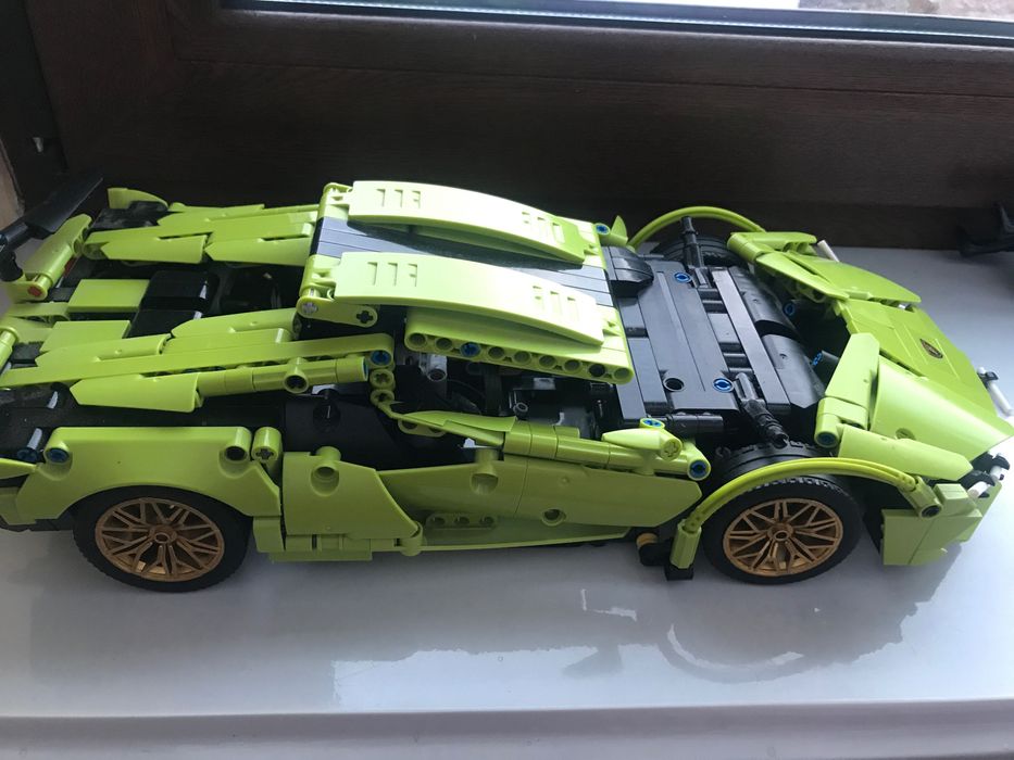 Lamborgini jak lego
