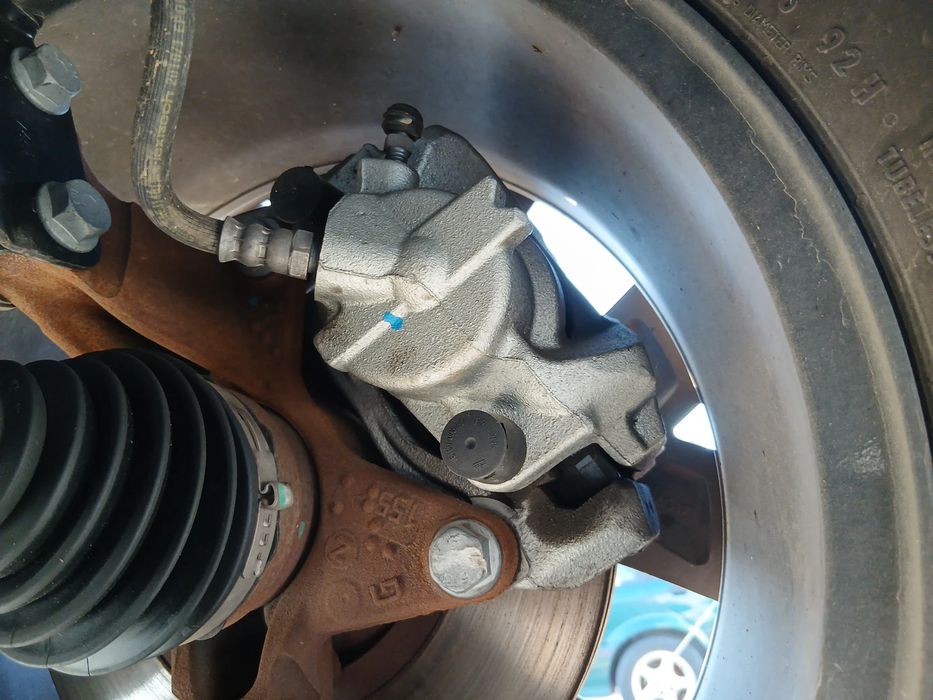 Pinça travão / maxila de travão frente esquerda DACIA Jogger