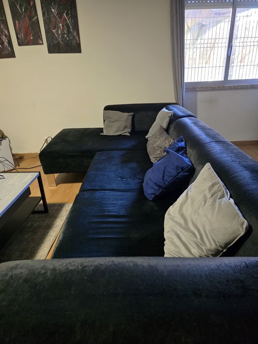 Sofá preto veludo