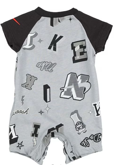 NIKE Tee Romper Body - kombinezon niemowlęcy szary 50/56