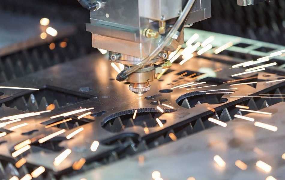 Лазерна різка металу від ТЕН24: Перетворюємо ідеї у реальність!