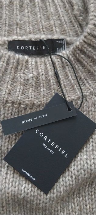 Camisola cinza com franjas