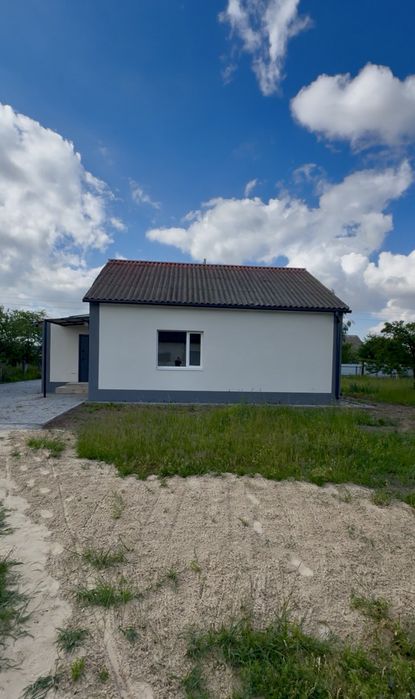 Гарний Будинок з новим ремонтом неподалік Києва, Без комісії Сертифікат