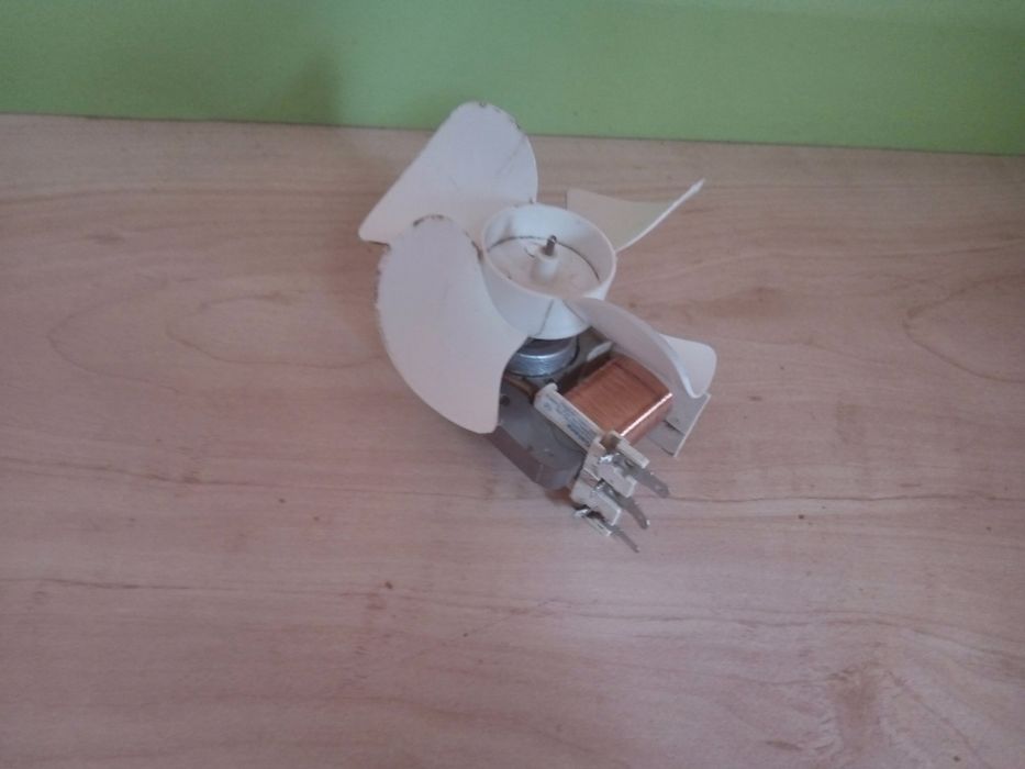 Мотор (вентилятор) охлаждения микроволновой печи Galanz GAL 6309E ZD.