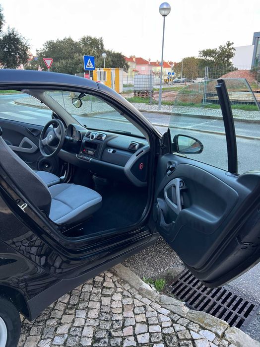 Smart Fortwo 2009 – prático e estimado