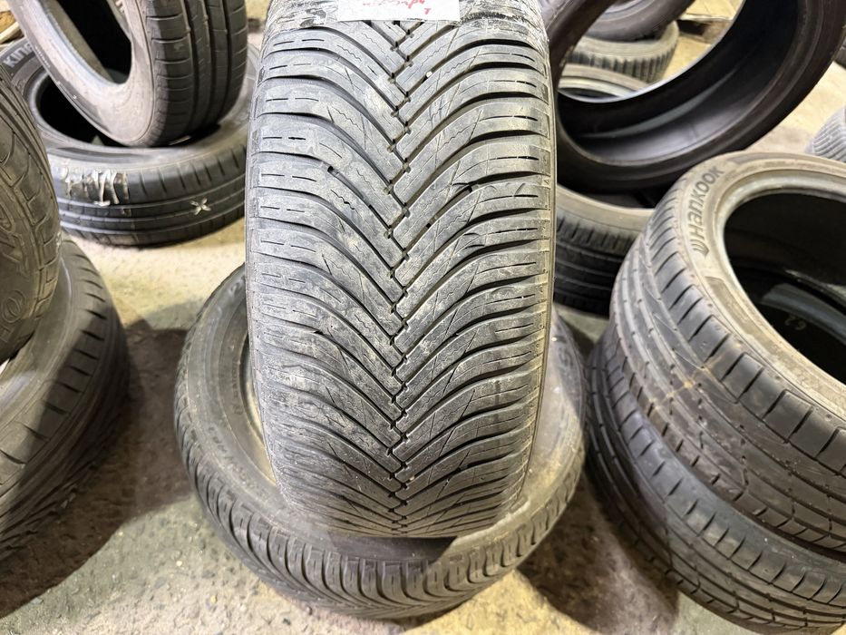 Зимова резина Maxxis 215/55 р16 зимняя резина гума шини колеса 215 55 R16