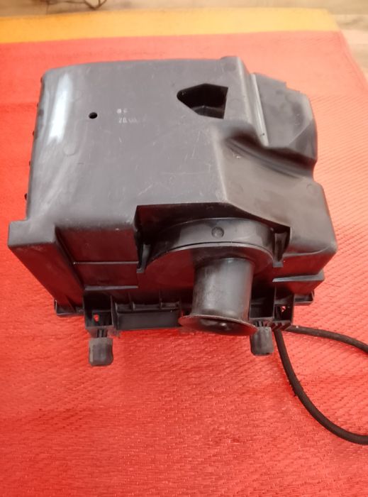 VW T4 2,5 tdi obudowa filtra powietrza model przejściowy