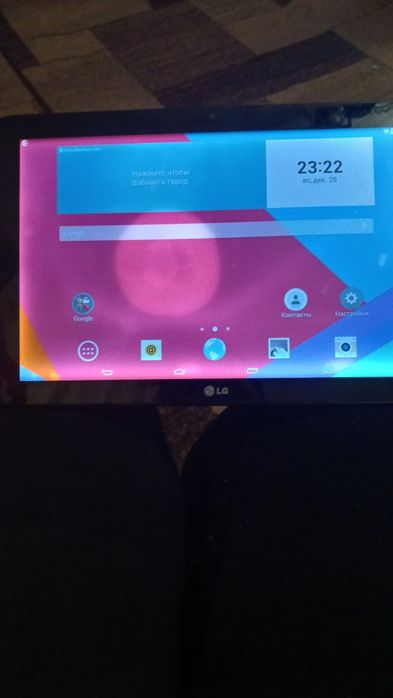 Планшет LG-V700 .