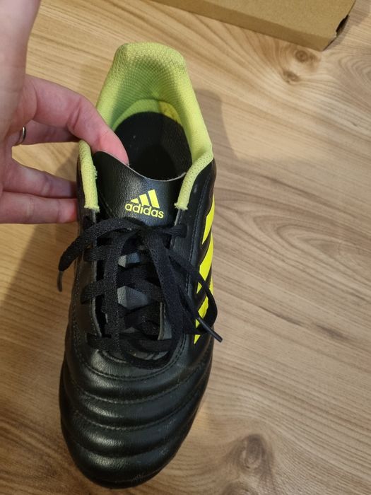 Buty piłkarskie chłopięce adidas rozmiar 36 2/3