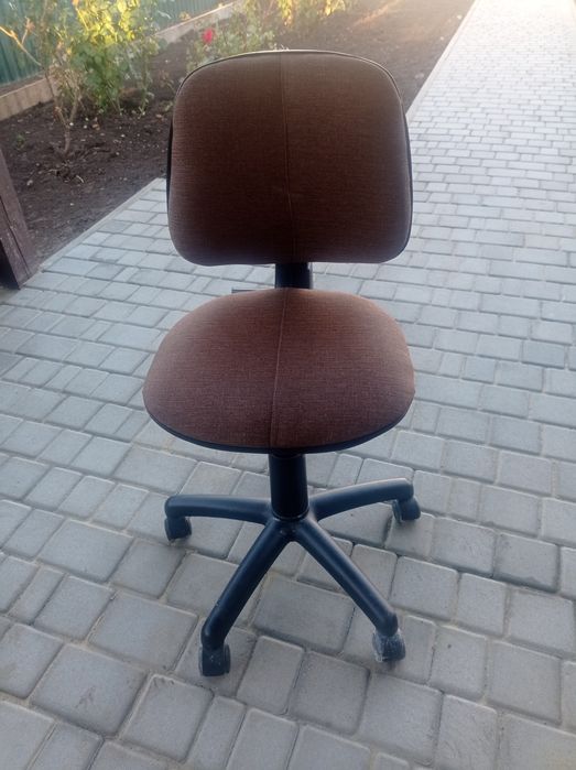 Компьютерное кресло