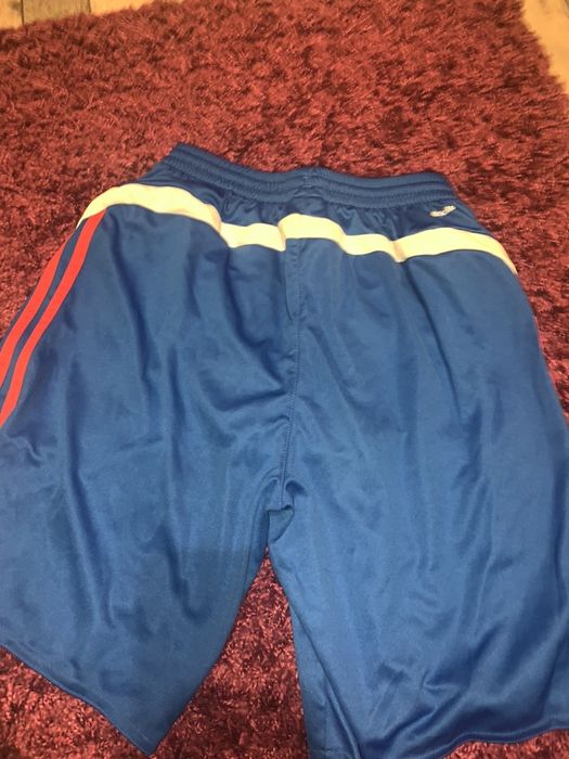 Spodenki piłkarskie sportowe adidas