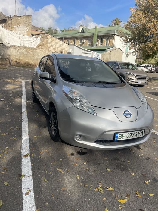 Оренда Nissan Leaf 2017 з правом викупа