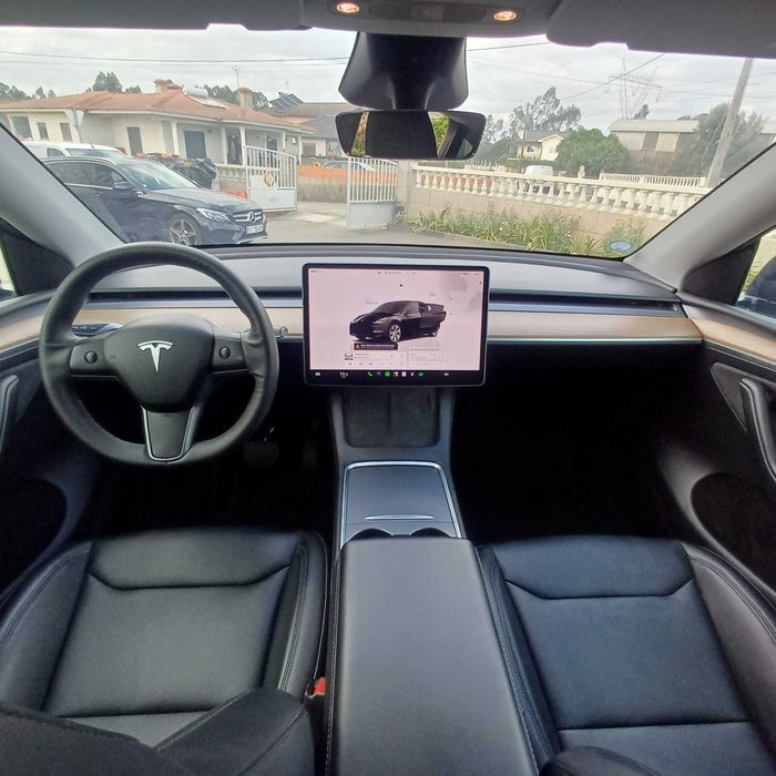 Tesla Model Y — fotografia 7