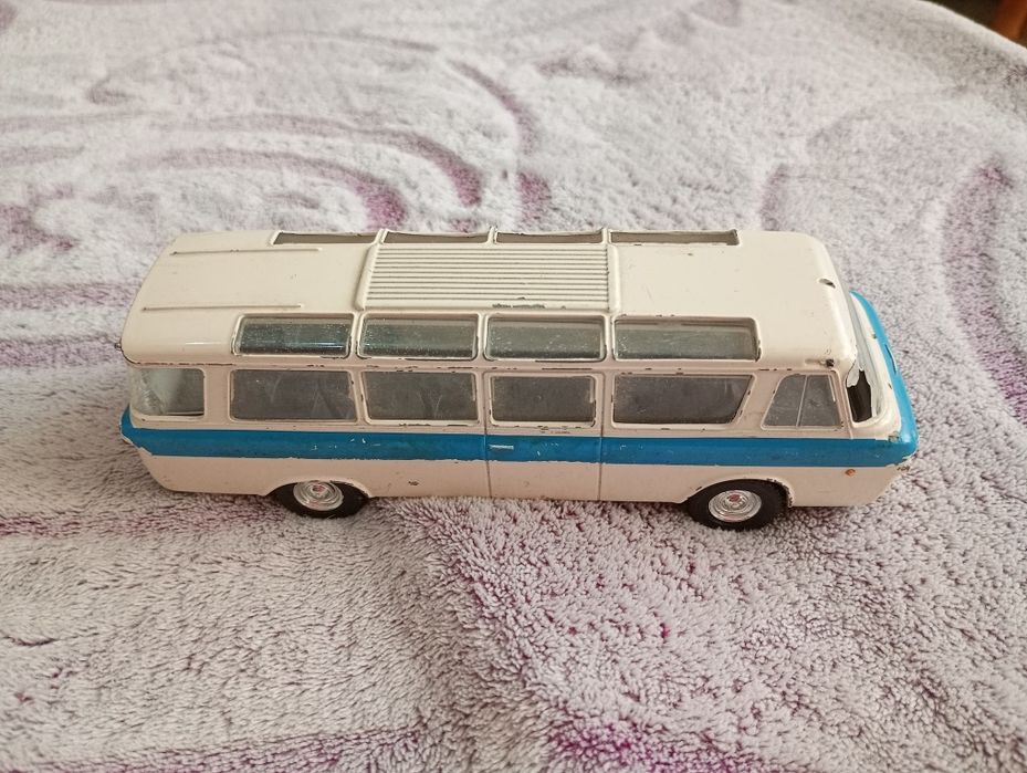 Моделі авто одним лотом