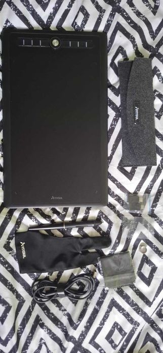 Tablet graficzny Artisul m0610 Pro