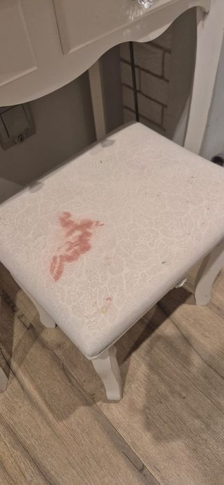 Toaletka dla dziewczynki