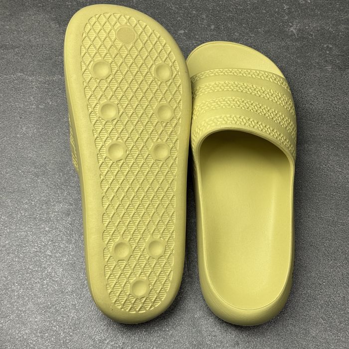Тапки шльопанці адідас Adidas Adilette ОРИГІНАЛ 100% 40 р 26 см
