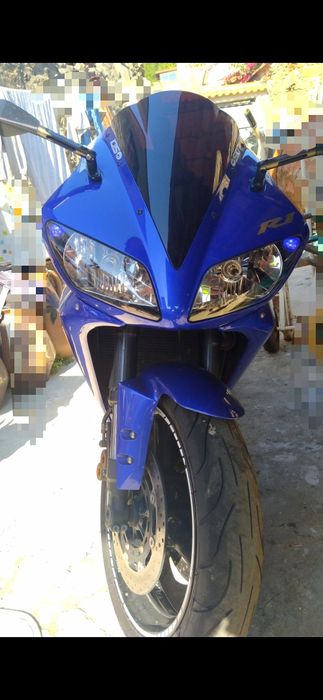 Yamaha R1 de injeção