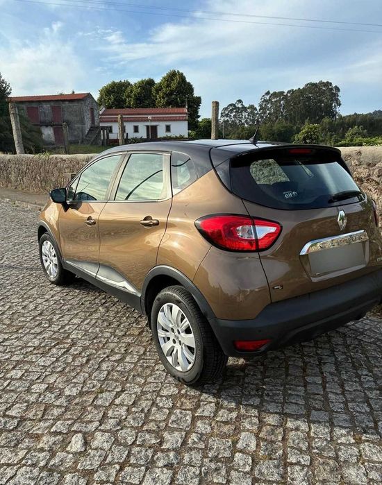 Renault Captur — fotografia 4