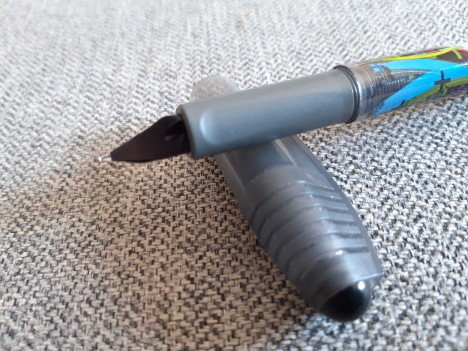 Caneta de tinta permanente SCHEINDER