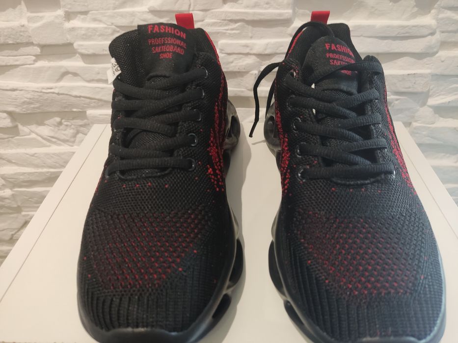 Buty sportowe męskie 39 (25 cm)
