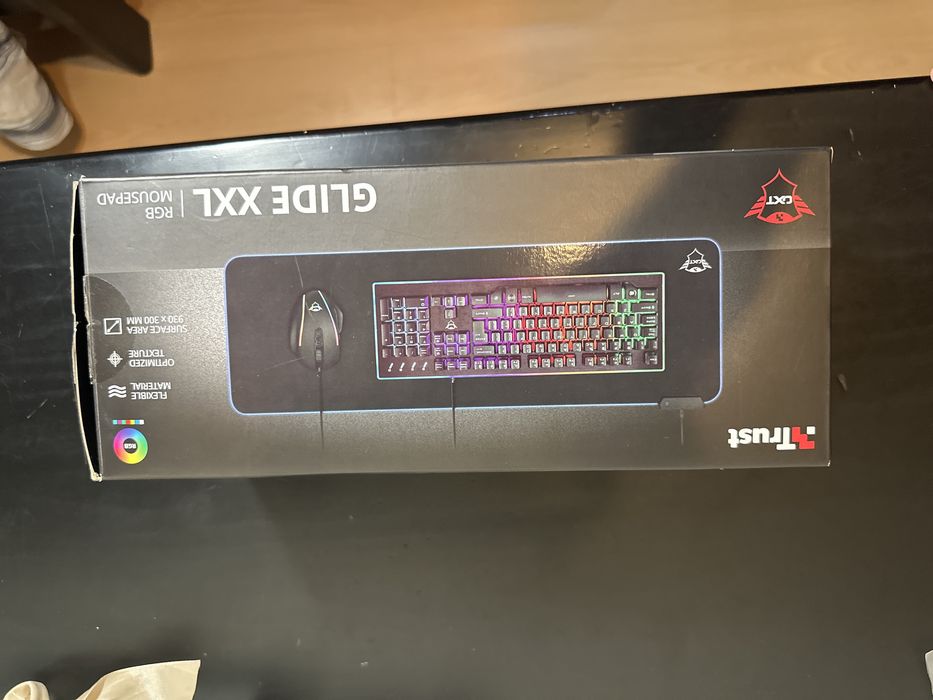GTX-RBG MousePad glide xxl